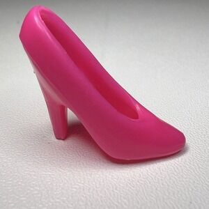 Single Barbie Doll High-Heel Shoe Closed Tow Pump Superstar Era Hot Pink Fuchsia